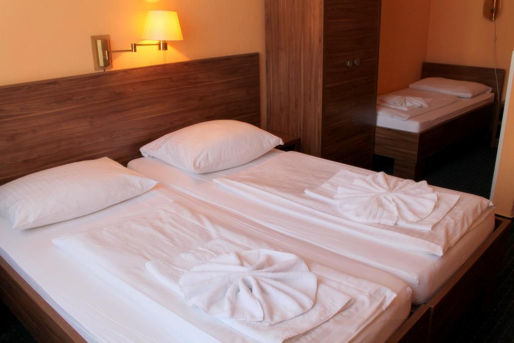 City Hotel Ansbach Am Kadewe Berlin Exterior foto